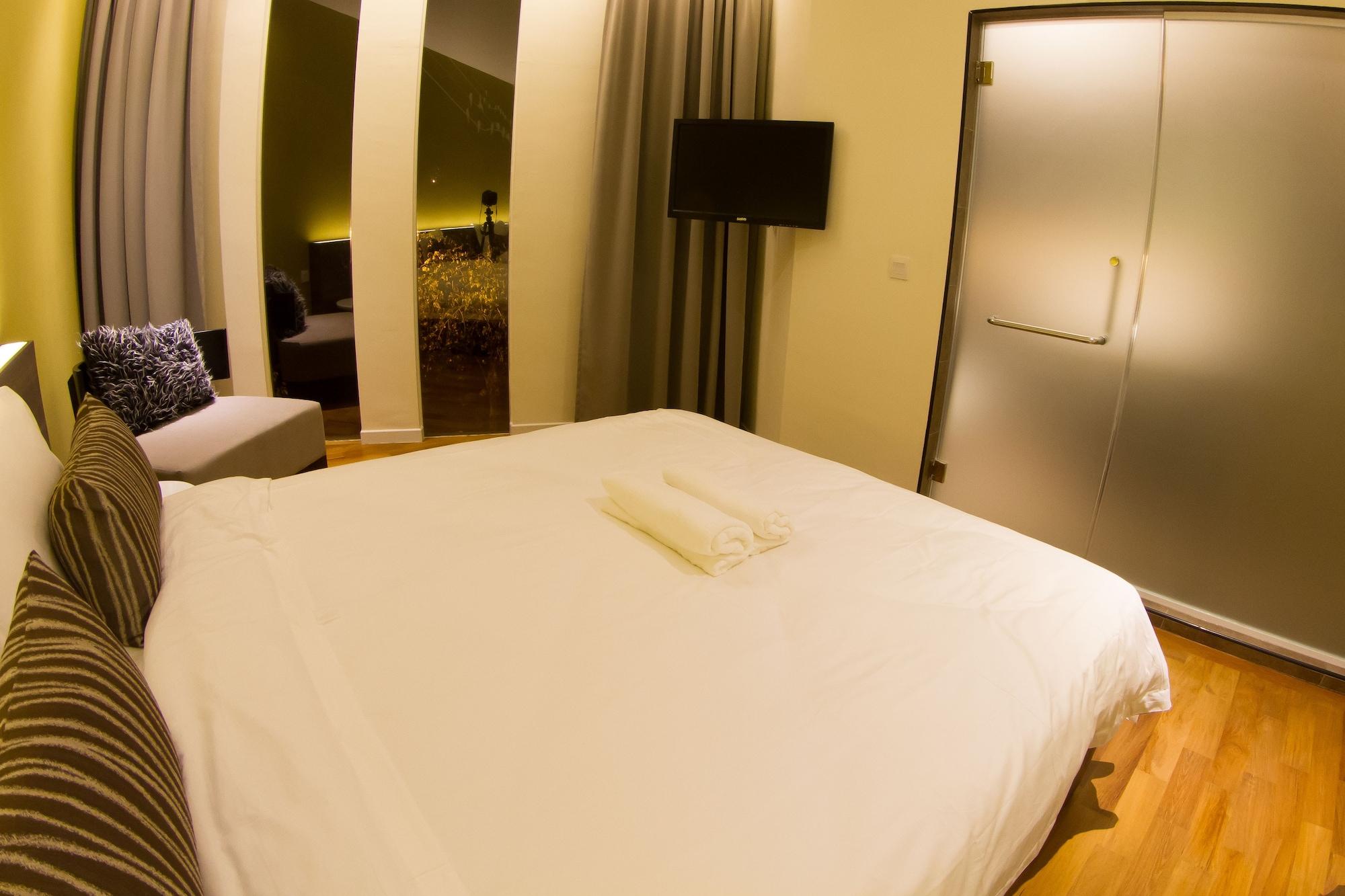 Mood Hotel Джохор-Бару Экстерьер фото