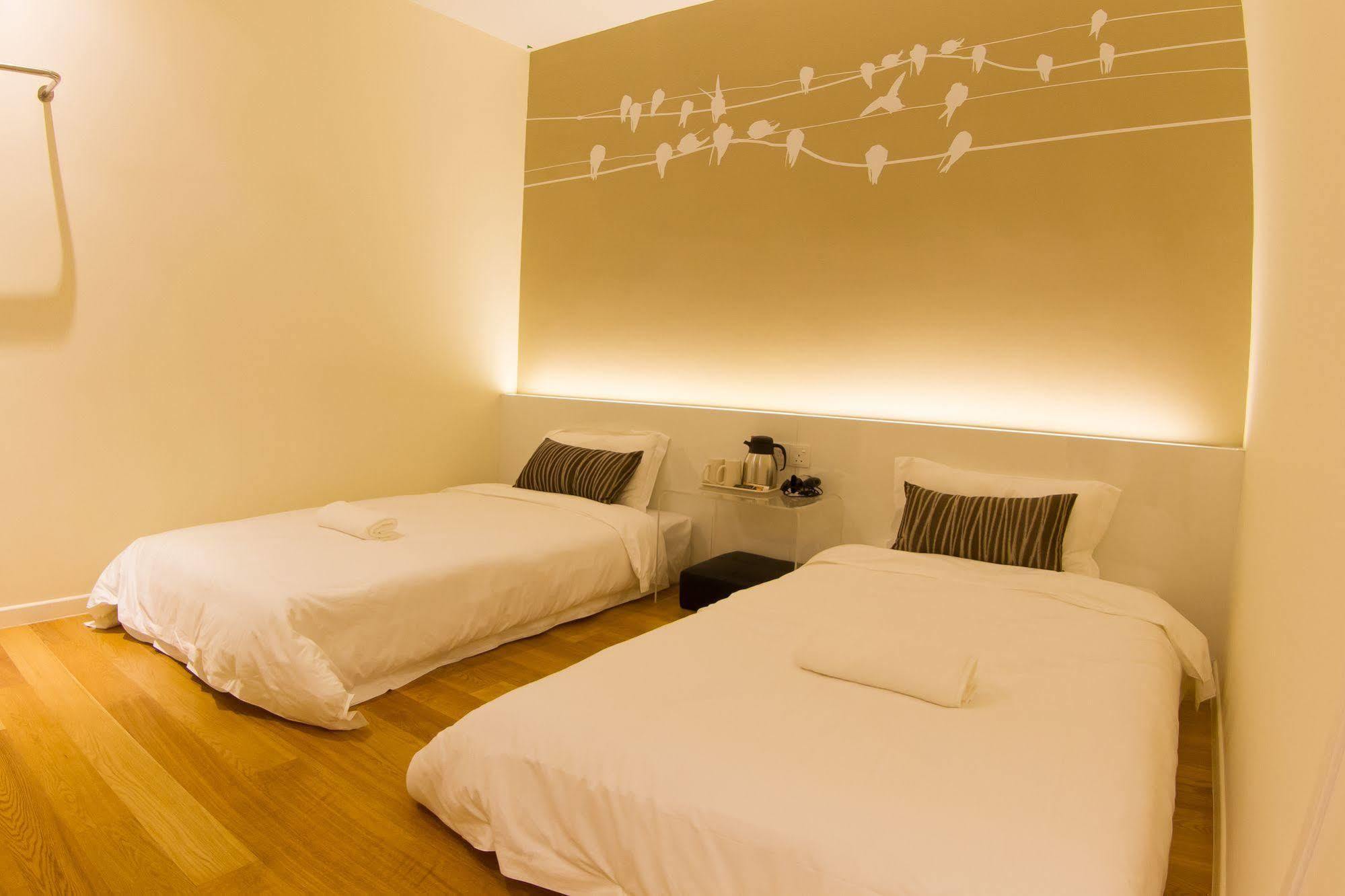 Mood Hotel Джохор-Бару Экстерьер фото